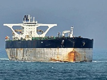 Экипаж венесуэльского танкера прикрылся флагом РФ, спасаясь от США