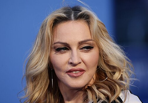 Папарацци опубликовали фото Мадонны с отекшим лицом