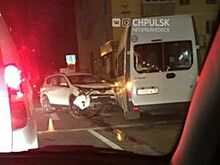 В Ульяновске дама за рулем устроила аварию для трех автомобилей