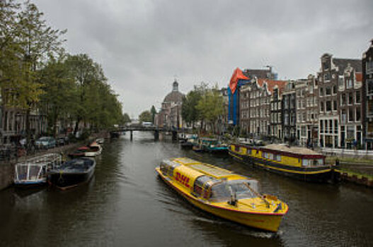 Групповые туры по Кварталу красных фонарей в Амстердаме запретят