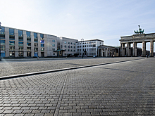 «Рестораны, отели выживают с трудом». Европа далека от победы над последствиями коронакризиса