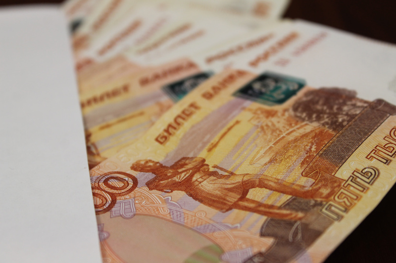 В Благовещенске завкафедрой вуза поверил мошенникам и потерял более 3 млн рублей