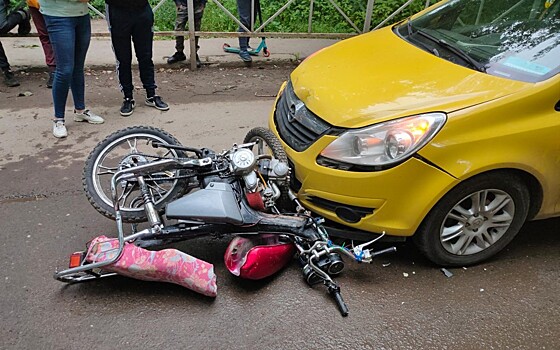 В Рязани в ДТП попал подросток на мопеде