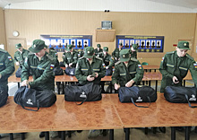 Более 30 призывников со сборного пункта г.Москвы отправились служить в научные роты