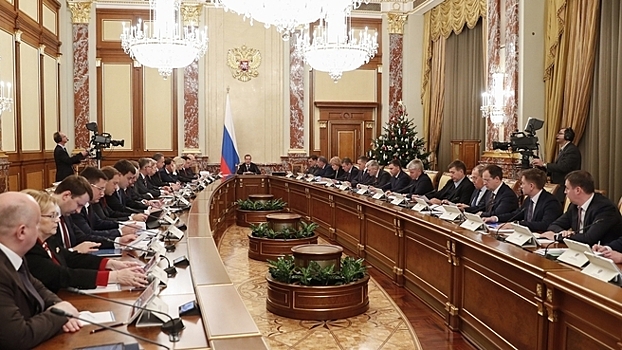 Кабмин спрогнозировал рост зарплат воспитателей детсадов на 30%