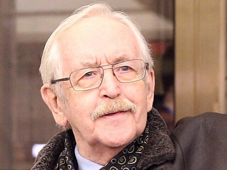 Родственница Ливанова подтвердила удаление тромба у актера