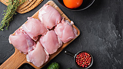 Шедевр за 45 минут: 3 необычных рецепта курицы от Юлии Высоцкой