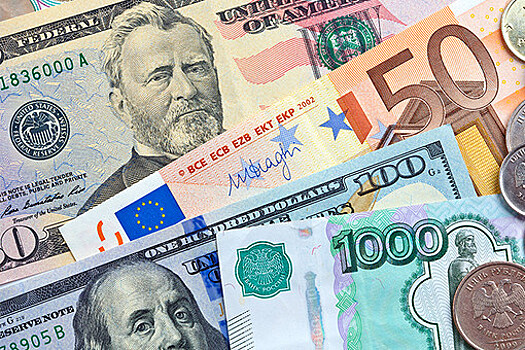 Минфин купит на рынке валюту более чем на 120 млрд рублей
