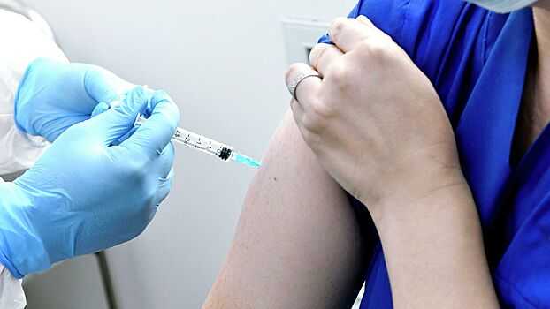 Эксперт: Зарубежные вакцины от COVID-19 не будут востребованы в РФ