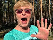 Солист «Иванушек International» Григорьев-Апполонов пришел к сыну на выпускной с бывшей женой