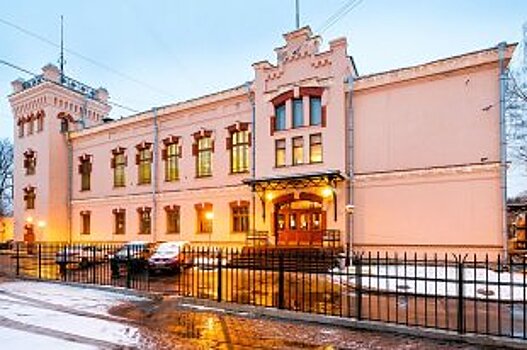 В Екатеринбурге усадьбу XIX века выставили на продажу за рубль