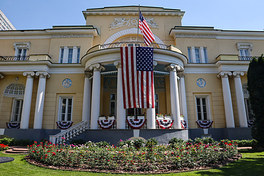 США призвали граждан покинуть одну страну
