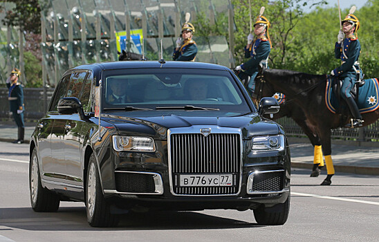 Владелец «Волги» прояснил ситуацию с номерами лимузина Путина