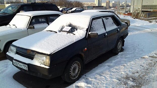 Брошенные «ИЖ» и «ВАЗ» в Сигнальном проезде отправят на утилизацию