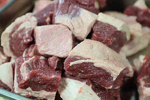 Диетолог рассказал о трех опасных для здоровья человека видах мяса