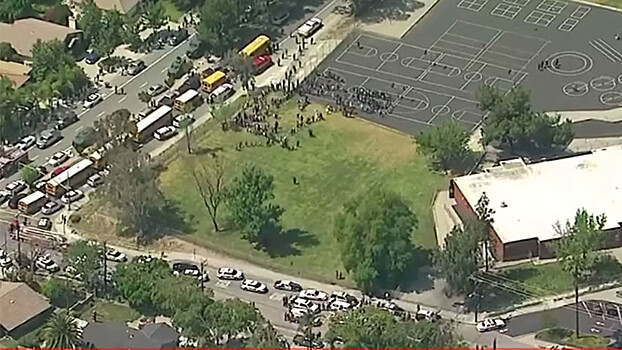 Два человека погибли при стрельбе в калифорнийской школе