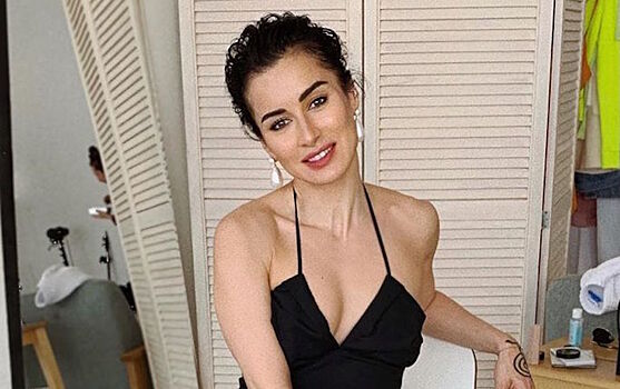 Тина Канделаки в мини-платье с глубоким декольте объяснила, почему не считает себя феминисткой