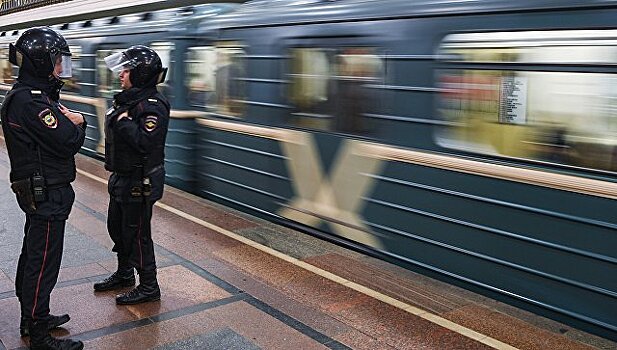 В метро Петербурга набирают сотрудников безопасности по распоряжению Медведева