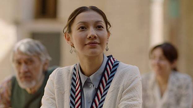 «Росла в cибирской деревне»: актриса Елена Ербакова — откровенно о своей юности