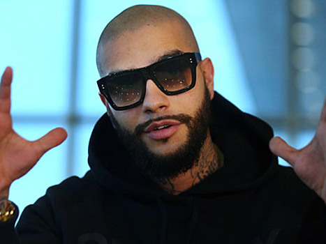 Фанаты и "мафиозо" испортили технику Тимати