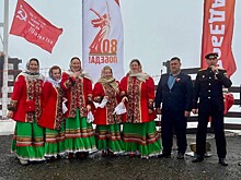 На месте битвы за Кавказ в горах Сочи установили копию Знамени Победы