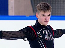 Артем Ковалев: «Когда я был в «Хрустальном», одна девочка взяла коньки другой и начала бить о батарею. По-моему, ее выгнали и заставили маму платить штраф»
