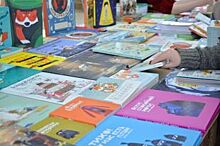 Министр образования Прикамья запустила флешмоб по раздаче прочитанных книг