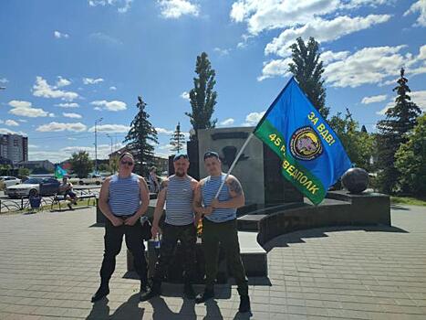 Кто из тюменских политиков служил в ВДВ