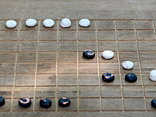 В Калининградской области нашли настольную игру римских легионеров