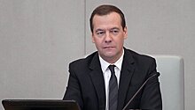 Медведев утвердил комплекс мер по развитию книжной торговли