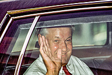 «Раздражение и ехидные усмешки» 25 лет назад Ельцин решил пересадить чиновников на российские авто. Что из этого вышло?