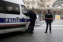 Во Франции мужчина заподозрил у себя коронавирус и напал на людей с ножом