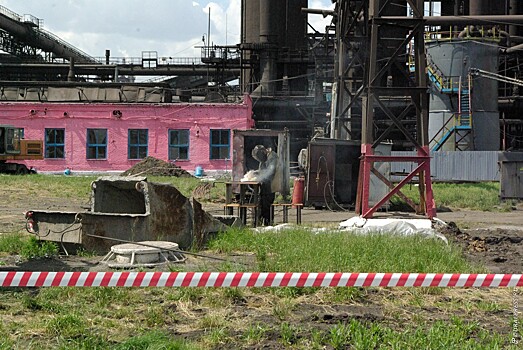 Женщина погибла на металлургическом комбинате в Челябинске