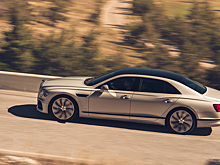 Bentley занялась очернительством новейшей модели Flying Spur