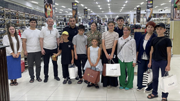 Полицейские, члены Общественного совета Карачаево-Черкесской Республики присоединились к Всероссийской акции «Помоги пойти учиться»