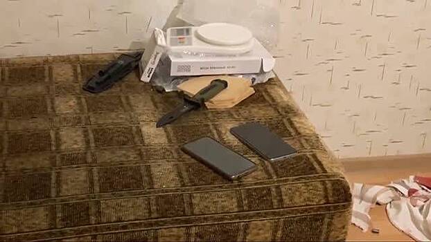 ФСБ показала квартиру готовившего теракт в Москве иностранца