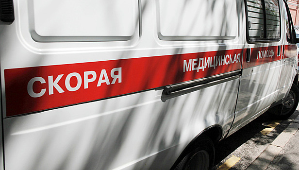 На территории РУДН неизвестный ранил ножом мужчину