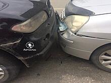 Водитель BMW уходил от погони и стал виновником массового ДТП в Свердловской области