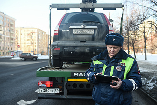 Эвакуаторы «Московского паркинга» помогли 81 автомобилисту за 2 недели