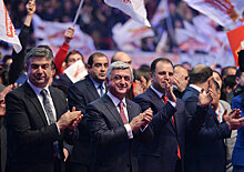 Кто должен править Арменией: политолог назвал властный "триумвират"