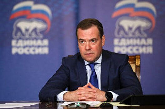 Медведев направил Мишустину предложения по поддержке туризма