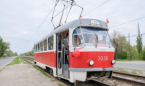 В Волгограде на линию вышел «Трамвай Победы»