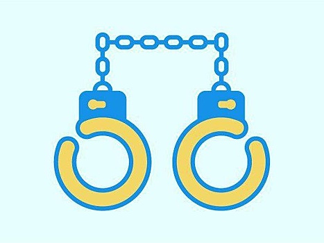 Пьяный водитель врезался в три авто в Ленинском районе