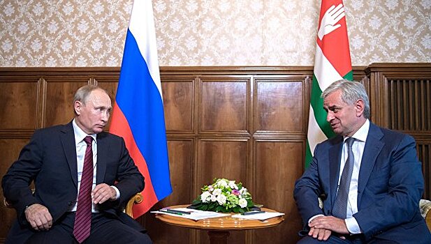 США сочли неприемлемым визит Путина в Абхазию