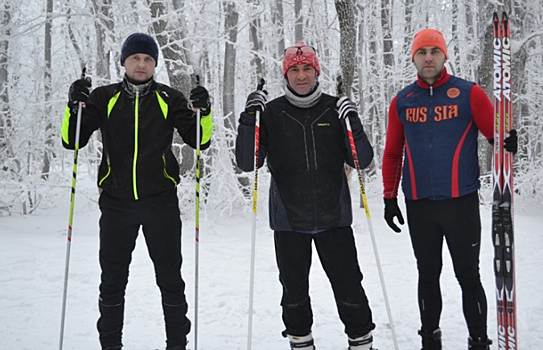 Начальник саратовской полиции прошел дистанцию в 5 км на лыжных гонках