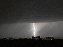 Сильный ливень обрушился на Москву