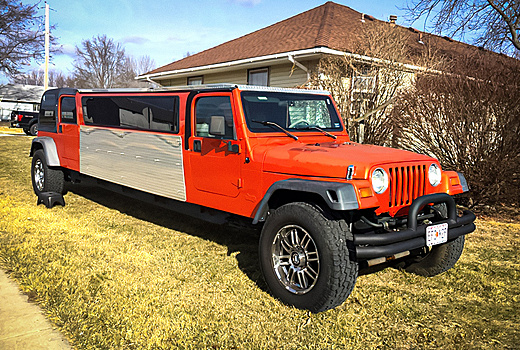 Очень длинный и странный Jeep Wrangler продают на аукционе