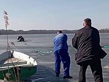 Владимир Колокольцев наградил псковских полицейских, спасших провалившихся под лед рыбаков