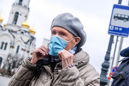 Вернется ли масочный режим в Россию из-за нового штамма ковида: отвечает врач