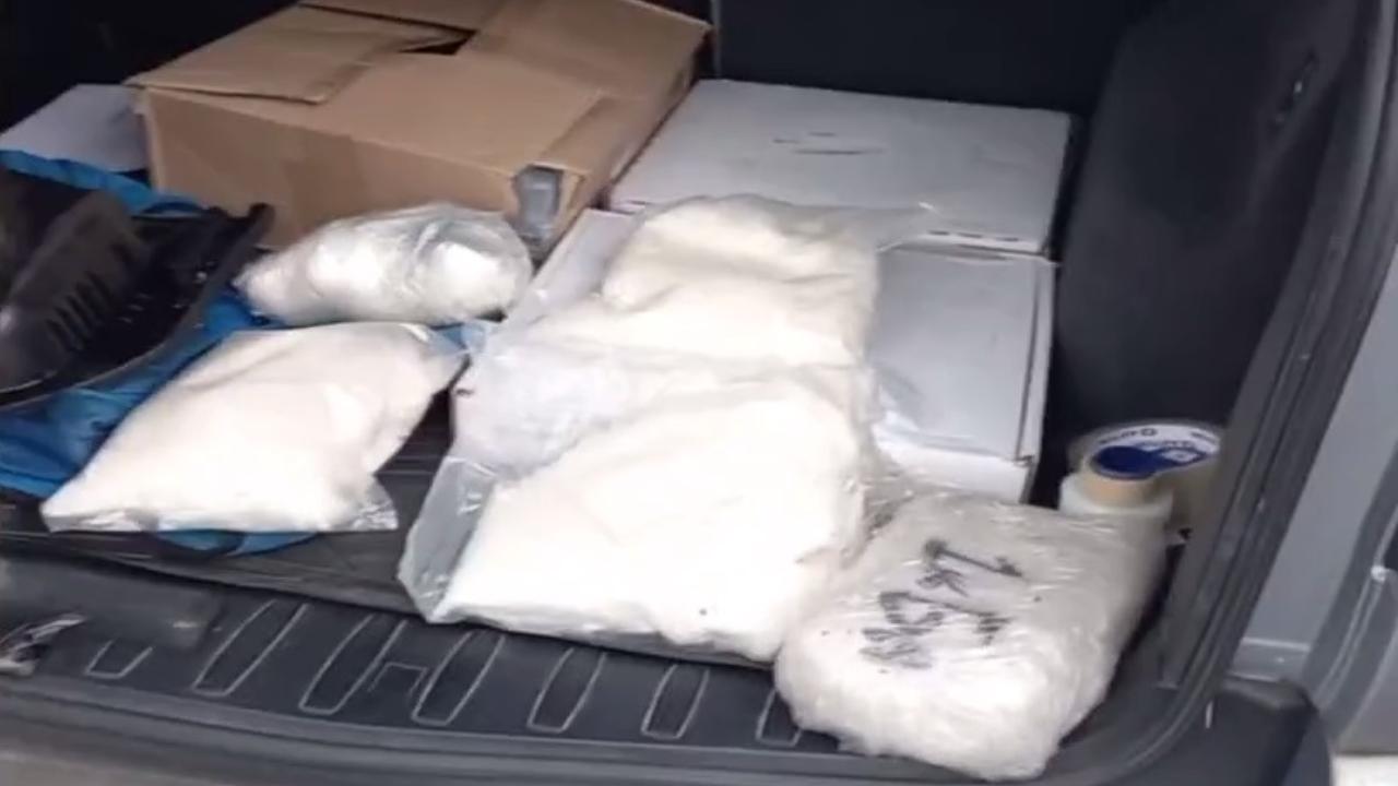 В Перми оперативники изъяли у межрегионального наркокурьера 3 кг мефедрона и 2 кг гашиша